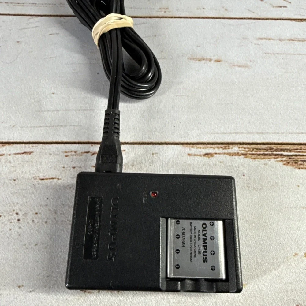 Olympus LI-40C Battery Charger With Cord & LI-42B Battery Stylus FE Tested